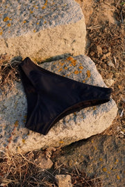 Menstrual Swimsuit | Kiklou x Ayma Active